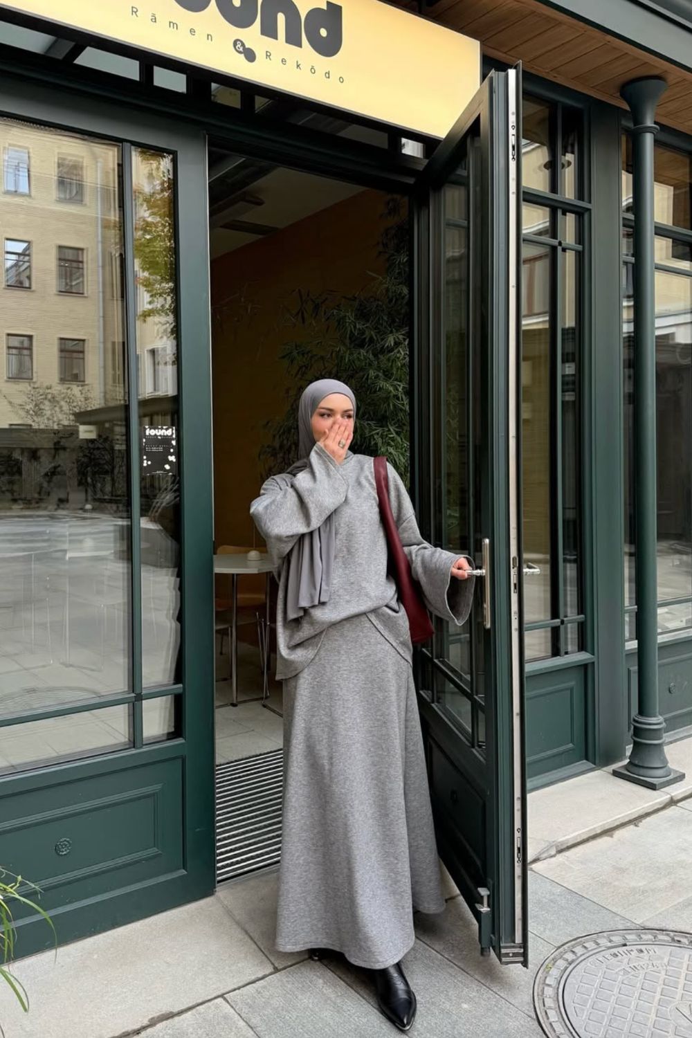 Elegant Muslimah fashion outfit ideas featuring tailored suits, cozy knits, flowing maxi dresses, and chic modest layering. Discover modern hijab styles with neutral tones, statement accessories, and effortless everyday to formal looks. Muslimah Fashion Outfits, Muslimah Fashion Outfits, Muslimah Fashion Outfits Dresses, Muslimah Fashion Outfits Casual, Muslimah Fashion Outfits Simple, Muslimah Fashion Outfits Casual Simple, Muslimah Fashion Outfits Casual Dress Styles, Muslimah Fashion Outfits Plus Size, Muslimah Fashion Outfits Street Style, Muslimah Fashion Outfits Ankara Elegant Muslimah fashion outfit ideas featuring tailored suits, cozy knits, flowing maxi dresses, and chic modest layering. Discover modern hijab styles with neutral tones, statement accessories, and effortless everyday to formal looks. Muslimah Fashion Outfits, Muslimah Fashion Outfits, Muslimah Fashion Outfits Dresses, Muslimah Fashion Outfits Casual, Muslimah Fashion Outfits Simple, Muslimah Fashion Outfits Casual Simple, Muslimah Fashion Outfits Casual Dress Styles, Muslimah Fashion Outfits Plus Size, Muslimah Fashion Outfits Street Style, Muslimah Fashion Outfits Ankara