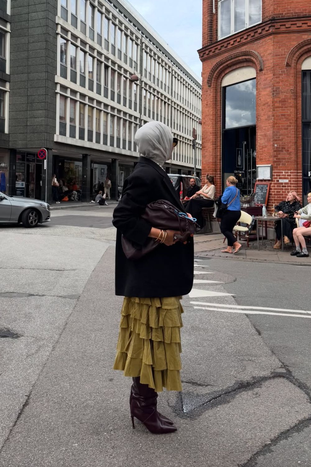 Elegant Muslimah fashion outfit ideas featuring tailored suits, cozy knits, flowing maxi dresses, and chic modest layering. Discover modern hijab styles with neutral tones, statement accessories, and effortless everyday to formal looks. Muslimah Fashion Casual Outfits, Muslimah Fashion Outfits Casual Simple, Muslimah Fashion Casual, Muslimah Fashion Outfits Casual, Muslimah Fashion Outfits Casual Simple, Muslimah Fashion Outfits Casual Dress Styles, Modest Fashion Muslimah Casual, Muslimah Fashion Outfits, Muslimah Fashion Outfits Dresses, Muslimah Fashion Outfits Casual, Modest Fashion Muslimah, Muslimah Fashion Outfits Simple, Blouse Muslimah Fashion, Muslimah Fashion Outfits Casual Simple, Modest Fashion Muslimah Dresses, Muslimah Modest Fashion Elegant Muslimah fashion outfit ideas featuring tailored suits, cozy knits, flowing maxi dresses, and chic modest layering. Discover modern hijab styles with neutral tones, statement accessories, and effortless everyday to formal looks. Muslimah Fashion Casual Outfits, Muslimah Fashion Outfits Casual Simple, Muslimah Fashion Casual, Muslimah Fashion Outfits Casual, Muslimah Fashion Outfits Casual Simple, Muslimah Fashion Outfits Casual Dress Styles, Modest Fashion Muslimah Casual, Muslimah Fashion Outfits, Muslimah Fashion Outfits Dresses, Muslimah Fashion Outfits Casual, Modest Fashion Muslimah, Muslimah Fashion Outfits Simple, Blouse Muslimah Fashion, Muslimah Fashion Outfits Casual Simple, Modest Fashion Muslimah Dresses, Muslimah Modest Fashion