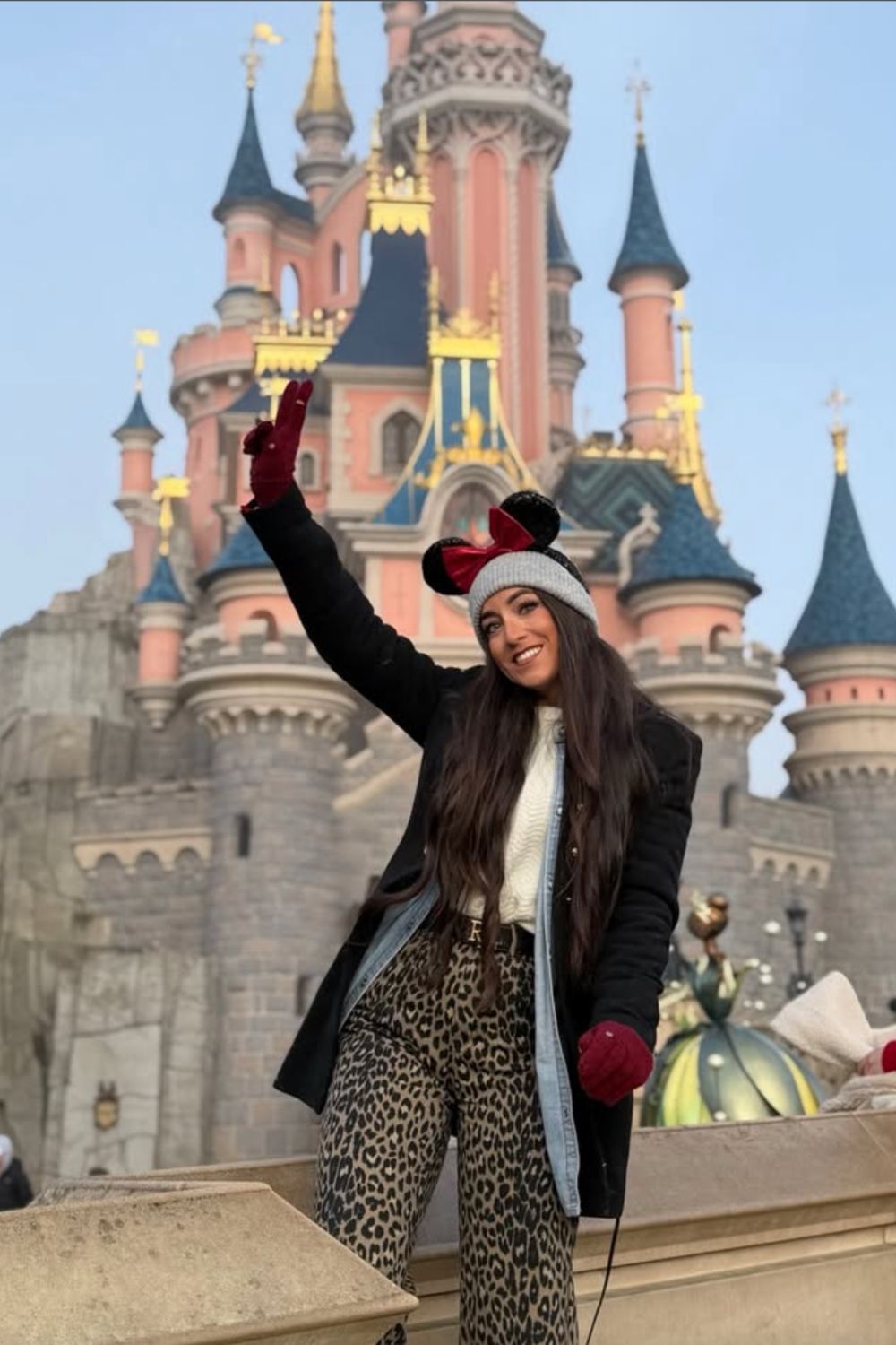 Discover chic and comfortable Paris Disneyland outfit ideas for every season. From cozy winter layers to sporty summer looks, find stylish Disney-inspired outfits, accessories, and practical fashion tips perfect for magical park days and Instagram-worthy photos. Disney Paris Outfits Winter, Disney Paris Outfits, Disneyland Paris Photo Ideas, Disneyland Paris Outfit Winter, Disneyland Paris Christmas, Disneyland Paris Castle, Paris Disneyland Outfit, Disneyland Paris Rides, Disneyland Paris Outfit Spring, Disneyland Paris Outfit Autumn, Disneyland Paris Fireworks, Disneyland Paris Christmas Outfit, Disneyland Paris Picture Ideas, Disneyland Paris Packing List, Paris Disneyland Outfit Summer, Disneyland Paris Outfit Ideas, Disneyland Paris Halloween Outfit, Walt Disney Studios Paris Discover chic and comfortable Paris Disneyland outfit ideas for every season. From cozy winter layers to sporty summer looks, find stylish Disney-inspired outfits, accessories, and practical fashion tips perfect for magical park days and Instagram-worthy photos. Disney Paris Outfits Winter, Disney Paris Outfits, Disneyland Paris Photo Ideas, Disneyland Paris Outfit Winter, Disneyland Paris Christmas, Disneyland Paris Castle, Paris Disneyland Outfit, Disneyland Paris Rides, Disneyland Paris Outfit Spring, Disneyland Paris Outfit Autumn, Disneyland Paris Fireworks, Disneyland Paris Christmas Outfit, Disneyland Paris Picture Ideas, Disneyland Paris Packing List, Paris Disneyland Outfit Summer, Disneyland Paris Outfit Ideas, Disneyland Paris Halloween Outfit, Walt Disney Studios Paris