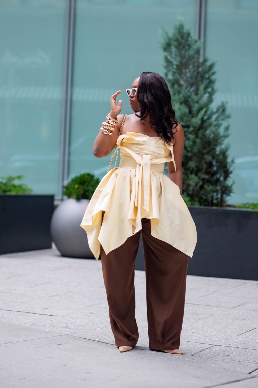 Discover chic spring birthday outfit ideas ranging from elegant dresses and tailored blazers to casual satin skirt looks. Get stylish inspiration with modern, classy, and statement outfits perfect for dinners, parties, and special celebrations. Spring Birthday Outfit, Birthday Outfit Spring, Casual Birthday Outfit Spring, Birthday Outfit Ideas For Women Spring, Spring Birthday Outfit Black Women, Birthday Brunch Outfit Spring, Spring Birthday Party Outfit, Spring Birthday Dinner Outfit, Birthday Outfit Casual Spring, Spring Birthday Outfit Casual, Birthday Outfit Ideas Spring, Casual Birthday Party Outfit Spring, Birthday Outfit Inspo Spring, Baddie Birthday Outfit Spring