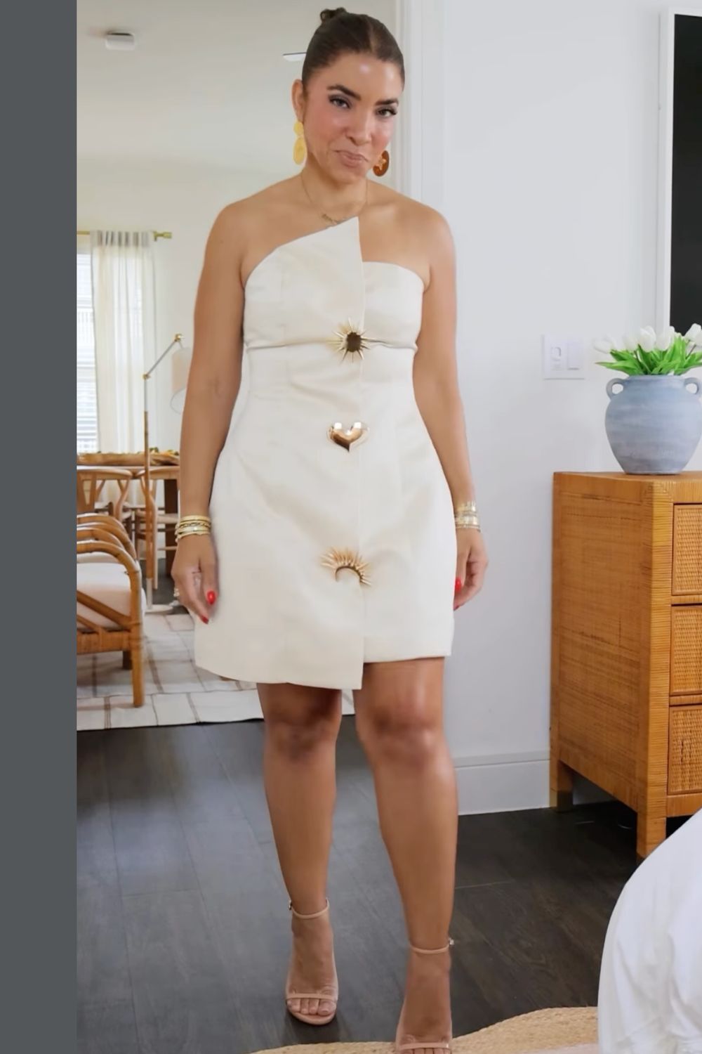 Discover chic spring party outfit ideas from casual graphic tees and satin skirts to elegant floral dresses and tailored sets. Get stylish inspiration plus must-have accessories and affiliate-ready fashion picks for every spring event. Spring Party, Spring Garden Party Outfit, Spring Party Outfit Night, Spring Tea Party Outfit, Spring Party Outfit Day, Day Party Outfit Black Women Spring, Outdoor Party Outfit Spring, Spring Dinner Party Outfit, Spring Theme Party Outfit, Spring Day Party Outfit, Spring Birthday Party Outfit, Backyard Party Outfit Spring, Casual Party Outfit Spring, Spring Cocktail Party Outfit, Party Outfit Spring Night, Casual Birthday Party Outfit Spring, Spring Soiree Party Outfit Discover chic spring party outfit ideas from casual graphic tees and satin skirts to elegant floral dresses and tailored sets. Get stylish inspiration plus must-have accessories and affiliate-ready fashion picks for every spring event. Spring Party, Spring Garden Party Outfit, Spring Party Outfit Night, Spring Tea Party Outfit, Spring Party Outfit Day, Day Party Outfit Black Women Spring, Outdoor Party Outfit Spring, Spring Dinner Party Outfit, Spring Theme Party Outfit, Spring Day Party Outfit, Spring Birthday Party Outfit, Backyard Party Outfit Spring, Casual Party Outfit Spring, Spring Cocktail Party Outfit, Party Outfit Spring Night, Casual Birthday Party Outfit Spring, Spring Soiree Party Outfit