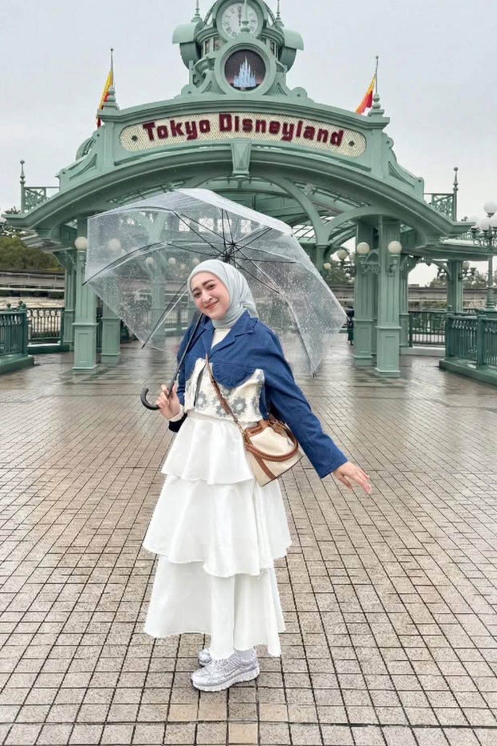 Cute Tokyo Disneyland outfit ideas for every season—princess dresses, casual tees, cozy winter layers, and sporty chic looks. Get stylish, comfortable Disney park outfits with photo-ready inspiration and easy affiliate-style fashion picks. Disney Tokyo, What To Wear In Tokyo Disneyland, Disneyland Aesthetic, Tokyo Disneyland Outfit Winter, Disneyland Tokyo Outfit,Tokyo Disney Sea, Tokyo Disney Sea Outfit, Disneyland Tokyo Aesthetic, Tokyo Disneyland Photo Ideas, Tokyo Disneyland Outfit Summer, Tokyo Disneyland Outfit Autumn, Tokyo Disneyland Beauty And The Beast Castle, Tokyo Disneyland Winter Outfit, Disneyland Tokyo Food, Tokyo Disneyland Hotel, Japan Disneyland Tokyo Aesthetic, Tokyo Disneyland Popcorn Buckets, Cinderella Castle, Tokyo Disney Resort, Tokyo Disney Sea Aesthetic Cute Tokyo Disneyland outfit ideas for every season—princess dresses, casual tees, cozy winter layers, and sporty chic looks. Get stylish, comfortable Disney park outfits with photo-ready inspiration and easy affiliate-style fashion picks. Disney Tokyo, What To Wear In Tokyo Disneyland, Disneyland Aesthetic, Tokyo Disneyland Outfit Winter, Disneyland Tokyo Outfit,Tokyo Disney Sea, Tokyo Disney Sea Outfit, Disneyland Tokyo Aesthetic, Tokyo Disneyland Photo Ideas, Tokyo Disneyland Outfit Summer, Tokyo Disneyland Outfit Autumn, Tokyo Disneyland Beauty And The Beast Castle, Tokyo Disneyland Winter Outfit, Disneyland Tokyo Food, Tokyo Disneyland Hotel, Japan Disneyland Tokyo Aesthetic, Tokyo Disneyland Popcorn Buckets, Cinderella Castle, Tokyo Disney Resort, Tokyo Disney Sea Aesthetic
