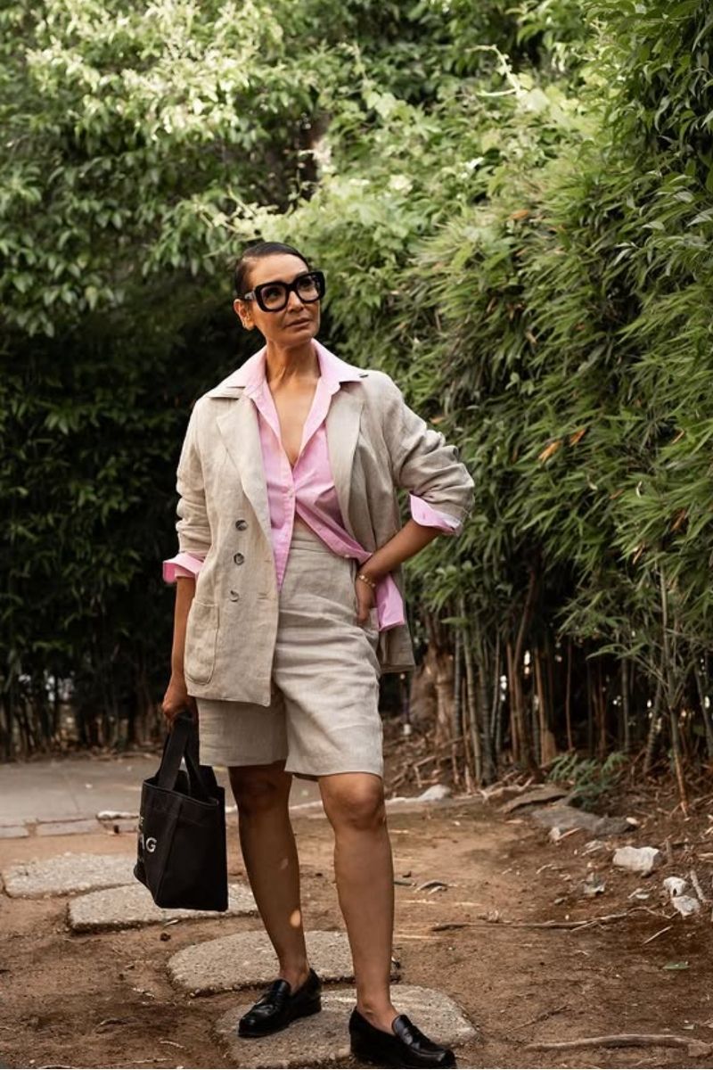Discover effortlessly chic beige linen shorts outfit ideas you’ll wear all summer long. From casual everyday looks to polished, elevated styles, this guide shows you exactly how to style linen shorts with timeless pieces, accessories, and modern silhouettes for a fresh, put-together wardrobe. Beige Linen Shorts Outfit, Beige Linen Shorts Outfit Summer, Beige Linen Shorts Outfits Women, Beige Linen Shorts Outfit Casual, Beige Linen Shorts Outfit Summer Casual, Beige Linen Shorts Black Top Outfit, Beige Linen Shorts Styling, Beige Linen Shorts Beach Outfit, Beige Linen Shorts Outfit Aesthetic, Outfit With Linen Beige Shorts, Outfits With Beige Linen Shorts, Beige Linen Shorts Outfit With Sneakers, What To Wear With Beige Linen Shorts, White Linen Shirt With Beige Shorts Discover effortlessly chic beige linen shorts outfit ideas you’ll wear all summer long. From casual everyday looks to polished, elevated styles, this guide shows you exactly how to style linen shorts with timeless pieces, accessories, and modern silhouettes for a fresh, put-together wardrobe. Beige Linen Shorts Outfit, Beige Linen Shorts Outfit Summer, Beige Linen Shorts Outfits Women, Beige Linen Shorts Outfit Casual, Beige Linen Shorts Outfit Summer Casual, Beige Linen Shorts Black Top Outfit, Beige Linen Shorts Styling, Beige Linen Shorts Beach Outfit, Beige Linen Shorts Outfit Aesthetic, Outfit With Linen Beige Shorts, Outfits With Beige Linen Shorts, Beige Linen Shorts Outfit With Sneakers, What To Wear With Beige Linen Shorts, White Linen Shirt With Beige Shorts
