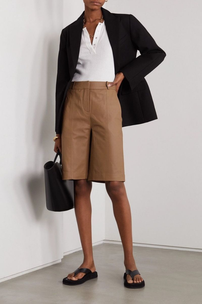Discover chic and effortless Bermuda shorts outfit ideas you’ll actually want to wear. From tailored blazers to casual summer looks, this guide breaks down how to style Bermuda shorts for every occasion with modern, flattering outfit inspiration. Bermuda Shorts With Sneakers, Bermuda Shorts With Boots Outfit, Bermuda Shorts With Blazer, Bermuda Shorts With Shirt, Ankle Boots, What Top To Wear With Bermuda Shorts, What Top To Wear With Bermuda Shorts, What To Wear With Denim Bermuda Shorts, What To Wear With Navy Bermuda Shorts, What To Pair With Bermuda Shorts, What Can I Wear With Bermuda Shorts, What To Wear With White Bermuda Shorts, Bermuda Shorts Outfit Women, Bermuda Shorts Outfit Street Styles, Bermuda Shorts Outfit Women Summer, Bermuda Shorts Styling, Bermuda Shorts Outfit Spring Discover chic and effortless Bermuda shorts outfit ideas you’ll actually want to wear. From tailored blazers to casual summer looks, this guide breaks down how to style Bermuda shorts for every occasion with modern, flattering outfit inspiration. Bermuda Shorts With Sneakers, Bermuda Shorts With Boots Outfit, Bermuda Shorts With Blazer, Bermuda Shorts With Shirt, Ankle Boots, What Top To Wear With Bermuda Shorts, What Top To Wear With Bermuda Shorts, What To Wear With Denim Bermuda Shorts, What To Wear With Navy Bermuda Shorts, What To Pair With Bermuda Shorts, What Can I Wear With Bermuda Shorts, What To Wear With White Bermuda Shorts, Bermuda Shorts Outfit Women, Bermuda Shorts Outfit Street Styles, Bermuda Shorts Outfit Women Summer, Bermuda Shorts Styling, Bermuda Shorts Outfit Spring