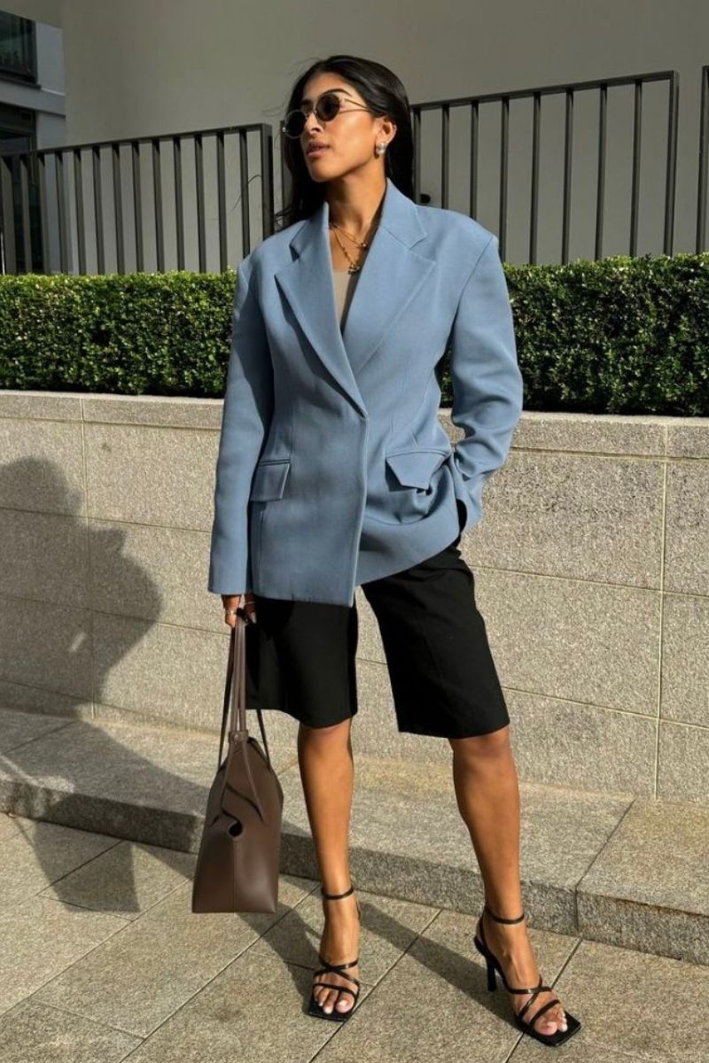 Discover chic and effortless Bermuda shorts outfit ideas you’ll actually want to wear. From tailored blazers to casual summer looks, this guide breaks down how to style Bermuda shorts for every occasion with modern, flattering outfit inspiration. Bermuda Shorts With Sneakers, Bermuda Shorts With Boots Outfit, Bermuda Shorts With Blazer, Bermuda Shorts With Shirt, Ankle Boots, What Top To Wear With Bermuda Shorts, What Top To Wear With Bermuda Shorts, What To Wear With Denim Bermuda Shorts, What To Wear With Navy Bermuda Shorts, What To Pair With Bermuda Shorts, What Can I Wear With Bermuda Shorts, What To Wear With White Bermuda Shorts, Bermuda Shorts Outfit Women, Bermuda Shorts Outfit Street Styles, Bermuda Shorts Outfit Women Summer, Bermuda Shorts Styling, Bermuda Shorts Outfit Spring Discover chic and effortless Bermuda shorts outfit ideas you’ll actually want to wear. From tailored blazers to casual summer looks, this guide breaks down how to style Bermuda shorts for every occasion with modern, flattering outfit inspiration. Bermuda Shorts With Sneakers, Bermuda Shorts With Boots Outfit, Bermuda Shorts With Blazer, Bermuda Shorts With Shirt, Ankle Boots, What Top To Wear With Bermuda Shorts, What Top To Wear With Bermuda Shorts, What To Wear With Denim Bermuda Shorts, What To Wear With Navy Bermuda Shorts, What To Pair With Bermuda Shorts, What Can I Wear With Bermuda Shorts, What To Wear With White Bermuda Shorts, Bermuda Shorts Outfit Women, Bermuda Shorts Outfit Street Styles, Bermuda Shorts Outfit Women Summer, Bermuda Shorts Styling, Bermuda Shorts Outfit Spring