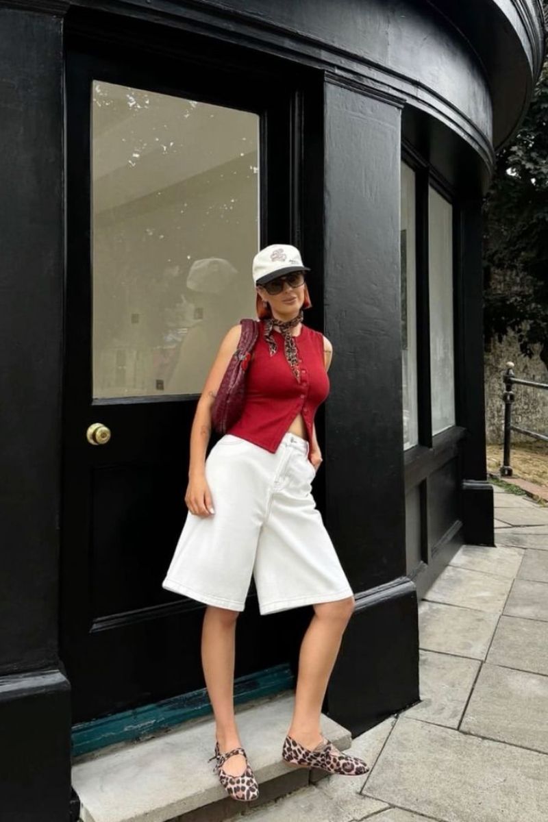 Discover chic and effortless Bermuda shorts outfit ideas you’ll actually want to wear. From tailored blazers to casual summer looks, this guide breaks down how to style Bermuda shorts for every occasion with modern, flattering outfit inspiration. Bermuda Shorts With Sneakers, Bermuda Shorts With Boots Outfit, Bermuda Shorts With Blazer, Bermuda Shorts With Shirt, Ankle Boots, What Top To Wear With Bermuda Shorts, What Top To Wear With Bermuda Shorts, What To Wear With Denim Bermuda Shorts, What To Wear With Navy Bermuda Shorts, What To Pair With Bermuda Shorts, What Can I Wear With Bermuda Shorts, What To Wear With White Bermuda Shorts, Bermuda Shorts Outfit Women, Bermuda Shorts Outfit Street Styles, Bermuda Shorts Outfit Women Summer, Bermuda Shorts Styling, Bermuda Shorts Outfit Spring Discover chic and effortless Bermuda shorts outfit ideas you’ll actually want to wear. From tailored blazers to casual summer looks, this guide breaks down how to style Bermuda shorts for every occasion with modern, flattering outfit inspiration. Bermuda Shorts With Sneakers, Bermuda Shorts With Boots Outfit, Bermuda Shorts With Blazer, Bermuda Shorts With Shirt, Ankle Boots, What Top To Wear With Bermuda Shorts, What Top To Wear With Bermuda Shorts, What To Wear With Denim Bermuda Shorts, What To Wear With Navy Bermuda Shorts, What To Pair With Bermuda Shorts, What Can I Wear With Bermuda Shorts, What To Wear With White Bermuda Shorts, Bermuda Shorts Outfit Women, Bermuda Shorts Outfit Street Styles, Bermuda Shorts Outfit Women Summer, Bermuda Shorts Styling, Bermuda Shorts Outfit Spring