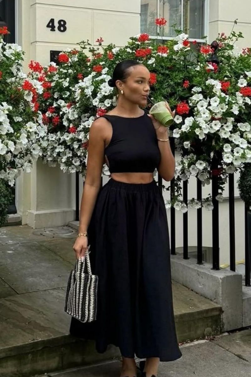 Discover the chicest black linen skirt outfit ideas for every season, from effortless casual looks to elevated minimalist styling. This guide includes elegant black linen maxi skirts, mini skirts, striped shirts, white tanks, denim layers, sandals, woven bags, and timeless outfit inspiration perfect for vacations, brunch, city days, and everyday wear. Black Linen Skirt With Boots, Black Linen Skirt With Slit, Black Linen Skirt With Top, Black Linen Skirt With Belt, Black Linen Skirt With Pockets, Black Linen Skirt With Buttons, Outfit With Long Black Linen Skirt, Outfits With Black Linen Skirt, What To Wear With Black Linen Maxi Skirt, Outfit With Short Black Linen Skirt, Black Linen Skirt Winter Outfit, Winter, Fall, Spring, Black Linen Skirt Work, Black Linen Skirt White Top, Work
