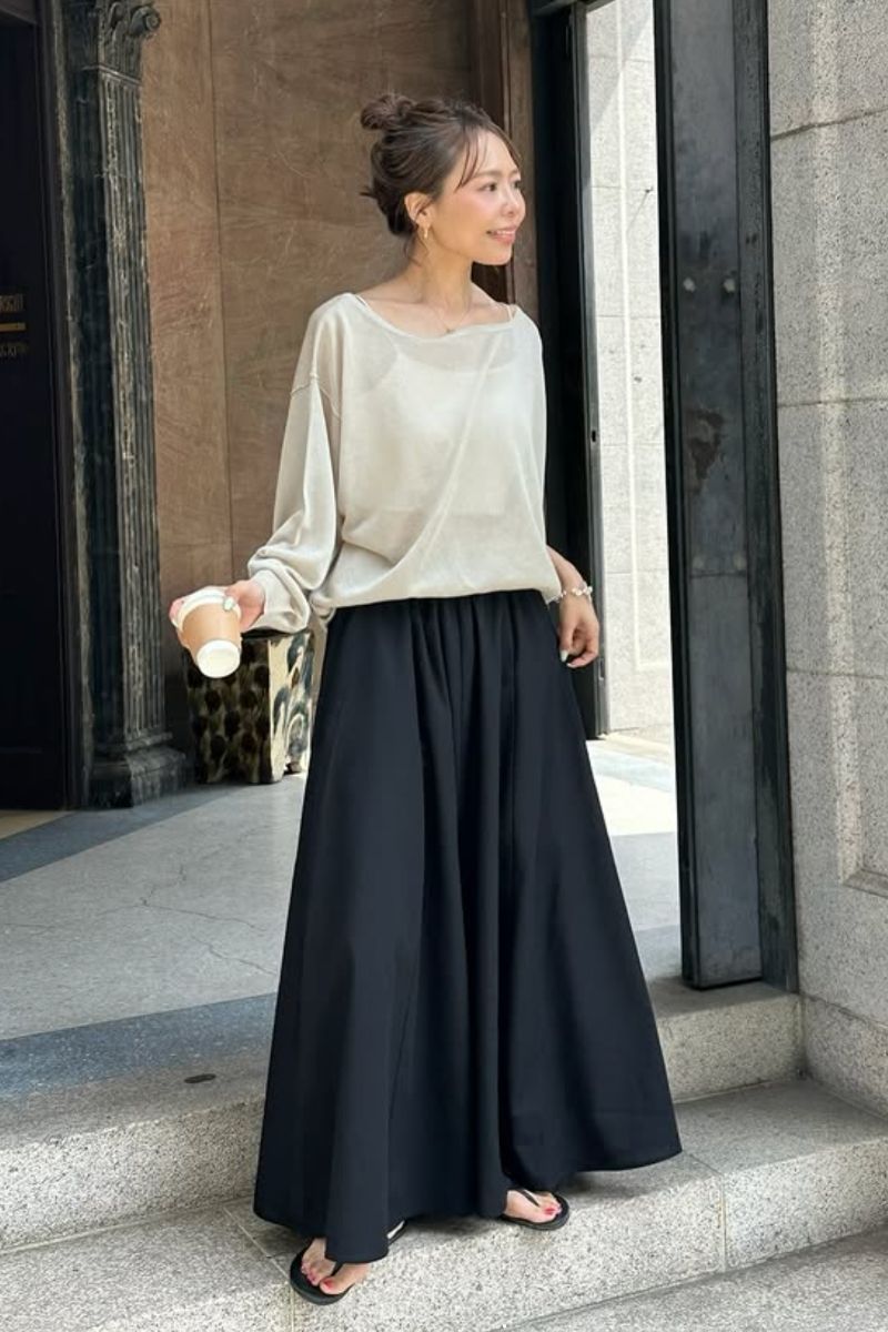 Discover the chicest black linen skirt outfit ideas for every season, from effortless casual looks to elevated minimalist styling. This guide includes elegant black linen maxi skirts, mini skirts, striped shirts, white tanks, denim layers, sandals, woven bags, and timeless outfit inspiration perfect for vacations, brunch, city days, and everyday wear. Black Linen Skirt With Boots, Black Linen Skirt With Slit, Black Linen Skirt With Top, Black Linen Skirt With Belt, Black Linen Skirt With Pockets, Black Linen Skirt With Buttons, Outfit With Long Black Linen Skirt, Outfits With Black Linen Skirt, What To Wear With Black Linen Maxi Skirt, Outfit With Short Black Linen Skirt, Black Linen Skirt Winter Outfit, Winter, Fall, Spring, Black Linen Skirt Work, Black Linen Skirt White Top, Work