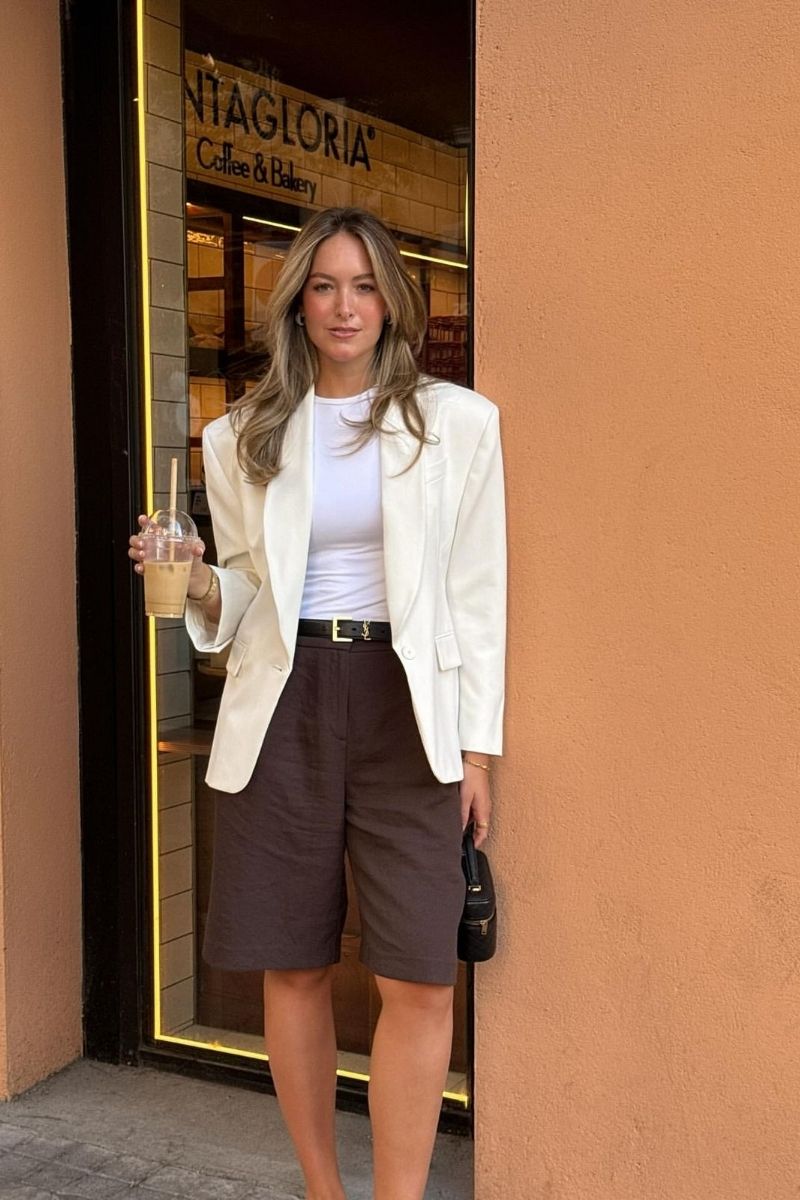 Looking for stylish ways to wear brown shorts? Discover chic brown shorts outfit ideas you can easily recreate, from tailored bermuda looks to casual everyday styling. Whether you’re dressing for brunch, travel, or summer days out, these outfit ideas will help you look effortlessly polished and put together.&nbsp;Brown Shorts With Boots, Brown Shorts With Black Top, Brown Shorts With Belt, Brown Shorts With White Top, Brown Shorts With Black Boots, Brown Shorts With Top, What To Wear With Chocolate Brown Shorts, What Color Shirt To Wear With Brown Shorts, What Shirt Goes With Brown Shorts, What Goes With Brown Shorts, What To Pair Brown Shorts With, Brown Shorts Outfit Summer, Brown Shorts Outfits Women Summer, Brown Shorts Outfit Casual, Club Outfit, Brown Shorts Outfit Ideas