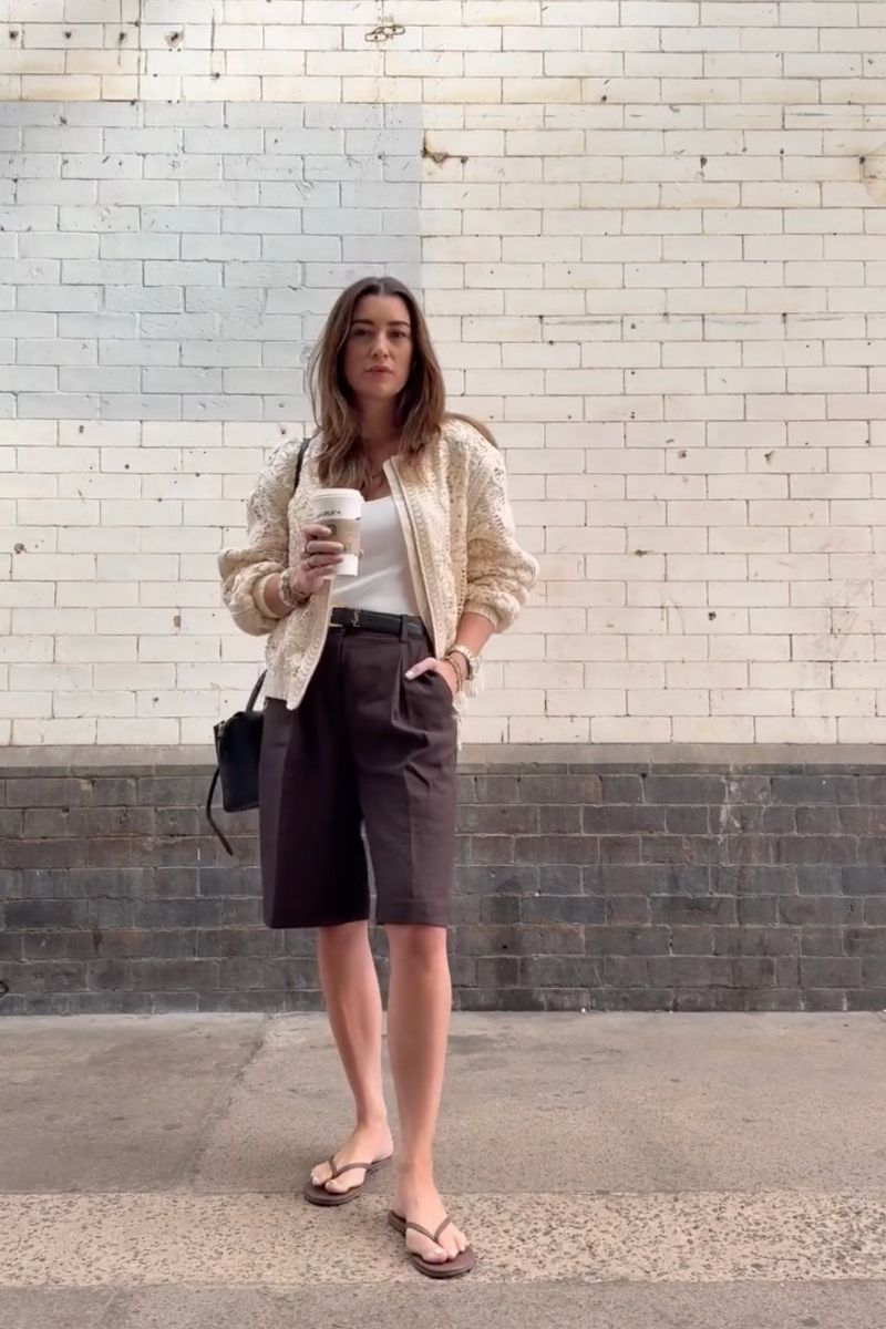 Looking for stylish ways to wear brown shorts? Discover chic brown shorts outfit ideas you can easily recreate, from tailored bermuda looks to casual everyday styling. Whether you’re dressing for brunch, travel, or summer days out, these outfit ideas will help you look effortlessly polished and put together.&nbsp;Brown Shorts With Boots, Brown Shorts With Black Top, Brown Shorts With Belt, Brown Shorts With White Top, Brown Shorts With Black Boots, Brown Shorts With Top, What To Wear With Chocolate Brown Shorts, What Color Shirt To Wear With Brown Shorts, What Shirt Goes With Brown Shorts, What Goes With Brown Shorts, What To Pair Brown Shorts With, Brown Shorts Outfit Summer, Brown Shorts Outfits Women Summer, Brown Shorts Outfit Casual, Club Outfit, Brown Shorts Outfit Ideas