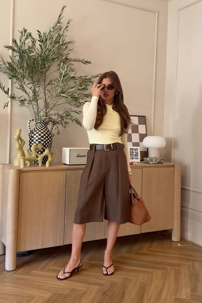 Looking for stylish ways to wear brown shorts? Discover chic brown shorts outfit ideas you can easily recreate, from tailored bermuda looks to casual everyday styling. Whether you’re dressing for brunch, travel, or summer days out, these outfit ideas will help you look effortlessly polished and put together.&nbsp;Brown Shorts With Boots, Brown Shorts With Black Top, Brown Shorts With Belt, Brown Shorts With White Top, Brown Shorts With Black Boots, Brown Shorts With Top, What To Wear With Chocolate Brown Shorts, What Color Shirt To Wear With Brown Shorts, What Shirt Goes With Brown Shorts, What Goes With Brown Shorts, What To Pair Brown Shorts With, Brown Shorts Outfit Summer, Brown Shorts Outfits Women Summer, Brown Shorts Outfit Casual, Club Outfit, Brown Shorts Outfit Ideas