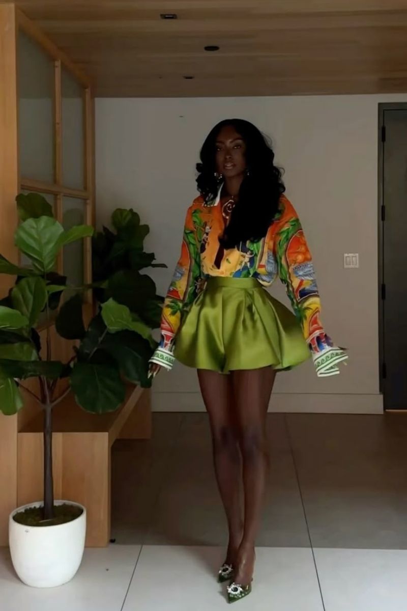 Discover chic and effortless green shorts outfit ideas you’ll want to wear all season long. From tailored looks to casual street style, this guide shows you exactly how to style green shorts with confidence using color pairing tips, accessories, and elevated outfit inspiration for any occasion. What To Where With Green Shorts, What To Wear Green Shorts, What To Wear With Green And White Shorts, What To Wear With Green Shorts Outfits, What Goes With Green Shorts, What To Wear With Light Green Shorts, What Goes With Olive Green Shorts, Green Shorts With Pink Stripes Outfit, Green Shorts With White Top, Green Shorts With Boots, Green Shorts With Pink Top, Green Shorts Outfits Women, Green Shorts Outfit Ideas, Green Shorts Outfit Aesthetic, Green Shorts Fit