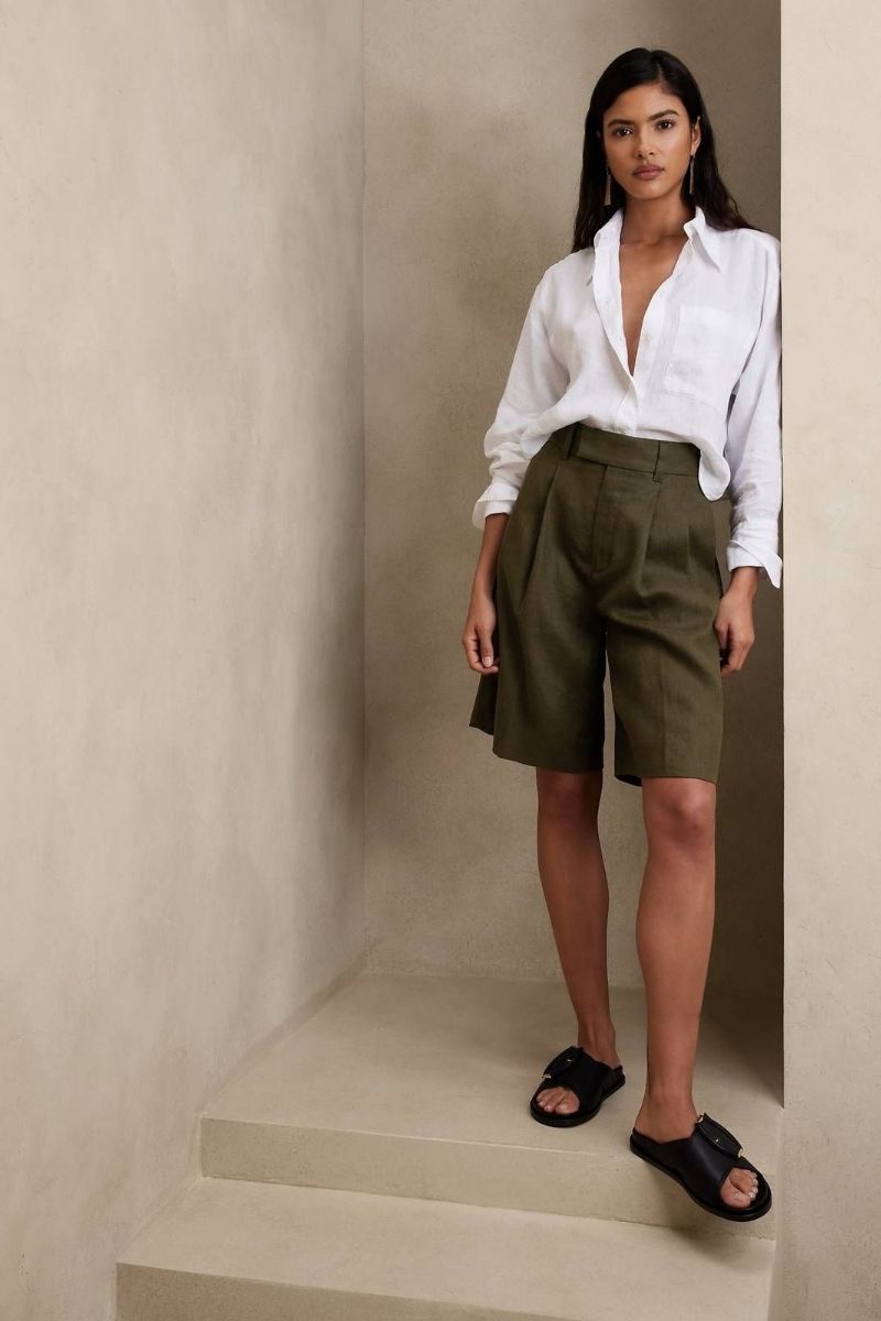 Discover chic and effortless green shorts outfit ideas you’ll want to wear all season long. From tailored looks to casual street style, this guide shows you exactly how to style green shorts with confidence using color pairing tips, accessories, and elevated outfit inspiration for any occasion. What To Where With Green Shorts, What To Wear Green Shorts, What To Wear With Green And White Shorts, What To Wear With Green Shorts Outfits, What Goes With Green Shorts, What To Wear With Light Green Shorts, What Goes With Olive Green Shorts, Green Shorts With Pink Stripes Outfit, Green Shorts With White Top, Green Shorts With Boots, Green Shorts With Pink Top, Green Shorts Outfits Women, Green Shorts Outfit Ideas, Green Shorts Outfit Aesthetic, Green Shorts Fit