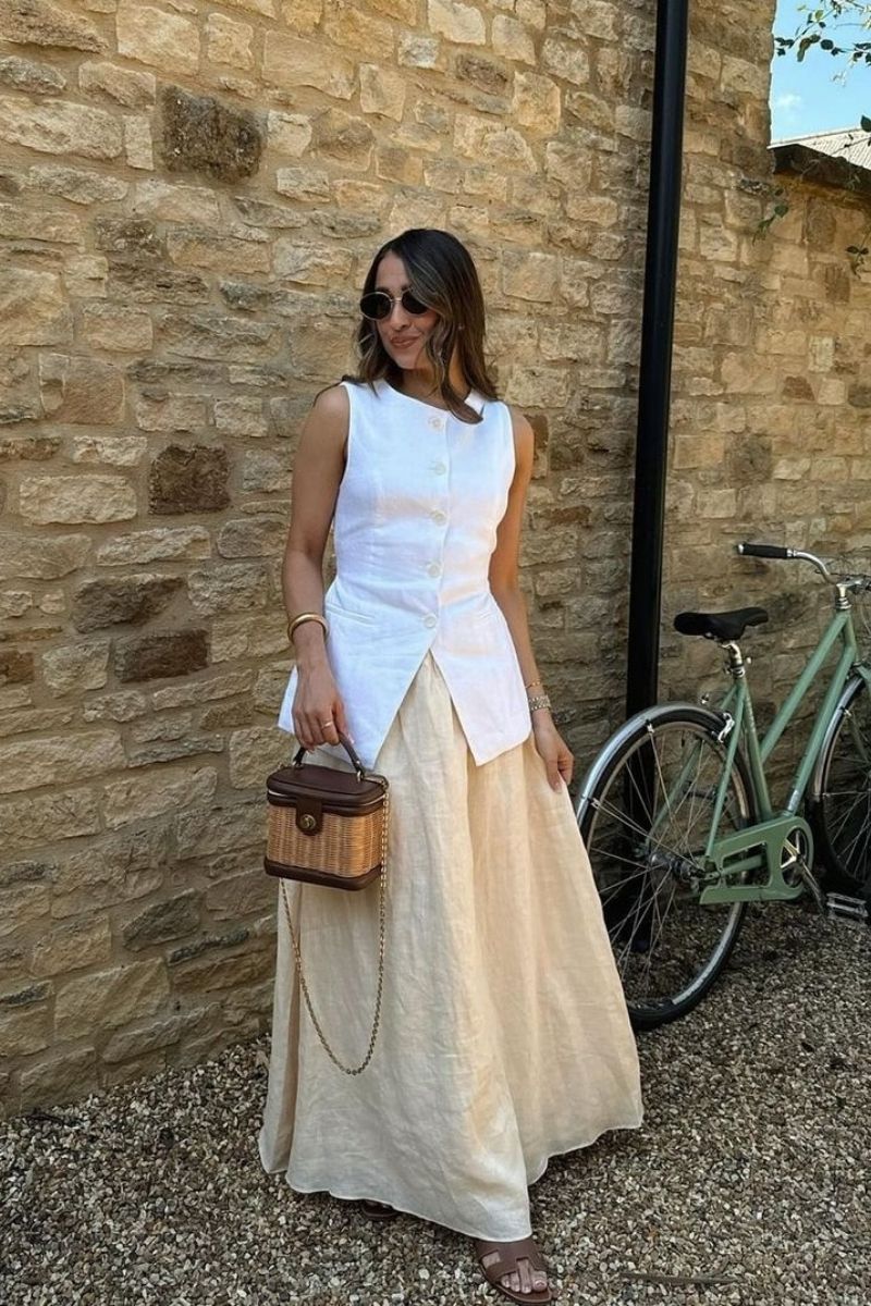 Discover chic and effortless maxi linen skirt outfit ideas you can wear all season long. From casual everyday looks to elevated, polished styling, this guide shows you exactly how to style linen skirts with modern pieces, accessories, and timeless wardrobe staples for a relaxed yet sophisticated aesthetic. Maxi Linen Skirt Outfit, Maxi Linen Skirt Outfit Summer, Maxi Linen Skirt Outfit Black, Maxi Linen Skirt Outfit Winter, Maxi Linen Skirt Black, Maxi Linen Skirt White, Maxi Linen Skirt Outfit Work, Maxi Linen Skirt Styling, Maxi Linen Skirt Pattern, Maxi Linen Skirt Aesthetic, Maxi Linen Skirt Outfit Ideas, Black, White, Pink, Blue, Beige, What To Wear With Black Linen Maxi Skirt, Linen Maxi Skirt With Slit, What To Wear With Linen Maxi Skirt, With Boots, With Sneakers Discover chic and effortless maxi linen skirt outfit ideas you can wear all season long. From casual everyday looks to elevated, polished styling, this guide shows you exactly how to style linen skirts with modern pieces, accessories, and timeless wardrobe staples for a relaxed yet sophisticated aesthetic. Maxi Linen Skirt Outfit, Maxi Linen Skirt Outfit Summer, Maxi Linen Skirt Outfit Black, Maxi Linen Skirt Outfit Winter, Maxi Linen Skirt Black, Maxi Linen Skirt White, Maxi Linen Skirt Outfit Work, Maxi Linen Skirt Styling, Maxi Linen Skirt Pattern, Maxi Linen Skirt Aesthetic, Maxi Linen Skirt Outfit Ideas, Black, White, Pink, Blue, Beige, What To Wear With Black Linen Maxi Skirt, Linen Maxi Skirt With Slit, What To Wear With Linen Maxi Skirt, With Boots, With Sneakers