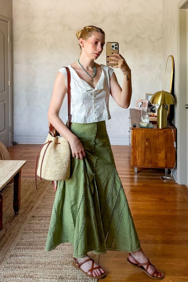 Discover the chicest linen skirt outfit ideas for every season, from effortless European summer looks to elevated casual styling. This fashion guide features elegant linen maxi skirts, relaxed midi outfits, vacation-ready styling tips, and timeless neutral combinations with sandals, woven bags, and effortless accessories for a polished, expensive-looking wardrobe. Linen Skirt With Pockets, With Sweater, With Sneakers, Linen Skirt With Belt, Linen Skirt With Slit, Linen Skirt With T-Shirt, Linen Skirt With Top, Linen Skirt With Blazer, Blue, Black, White, Beige, Short, Summer, Linen Skirt Styling, Linen Skirt Short, Linen Skirt And Top, Linen Skirt Beach Outfit, Linen Skirt Style, Linen Skirt In Fall, Linen Skirt Outfit Inspiration, Outfit Inspo White Linen Skirt, Winter