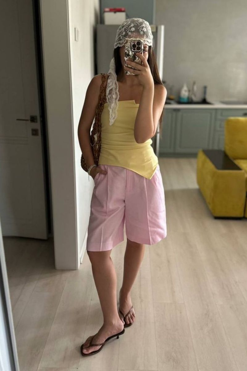 Discover how to style pink Bermuda shorts with these chic and versatile outfit ideas. From tailored blazer looks to casual everyday styling, this guide covers effortless ways to wear pink Bermuda shorts for summer, work, and beyond with modern, fashion-forward pieces. Pink Bermuda Shorts Outfit, Pink Bermuda Shorts Outfit Women, Pink Bermuda Shorts Outfit Aesthetic, Styling Pink Bermuda Shorts, Pink Denim Bermuda Shorts, Pink Denim Bermuda Shorts, Hot Pink Bermuda Shorts Outfit, Hot Pink Bermuda Shorts Outfit, Pink Plaid Bermuda Shorts, Pink Plaid Bermuda Shorts
