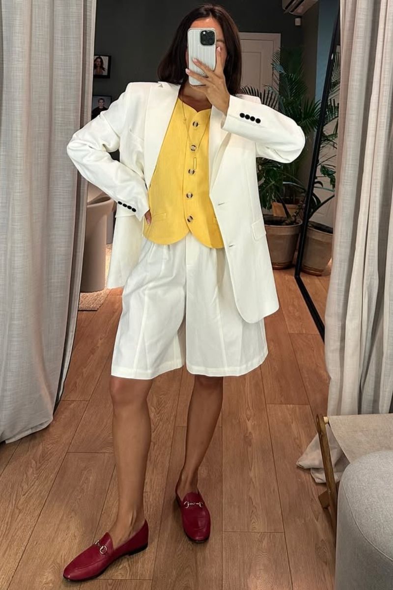 Discover chic and effortless ways to style white Bermuda shorts with these elevated outfit ideas. From tailored blazers and relaxed button-downs to statement tops and minimalist basics, this guide shows you how to create polished, on-trend looks for any occasion all summer long. White Bermuda Shorts Outfit Summer, White Bermuda Shorts Outfit Classy, White Bermuda Shorts Outfit Women,&nbsp; White Bermuda Shorts Outfit Aesthetic, White Bermuda Shorts Outfit Winter, White Bermuda Shorts Outfit Spring, White Bermuda Shorts Jeans Outfit, White Bermuda Shorts Outfit Work, White Bermuda Shorts Beach Outfit, White Bermuda Shorts Outfit Fall, White Bermuda Shorts With Shirt, What To Wear With White Bermuda Shorts, White Bermuda Shorts Outfit With Sneakers, What To Wear With White Bermuda Shorts